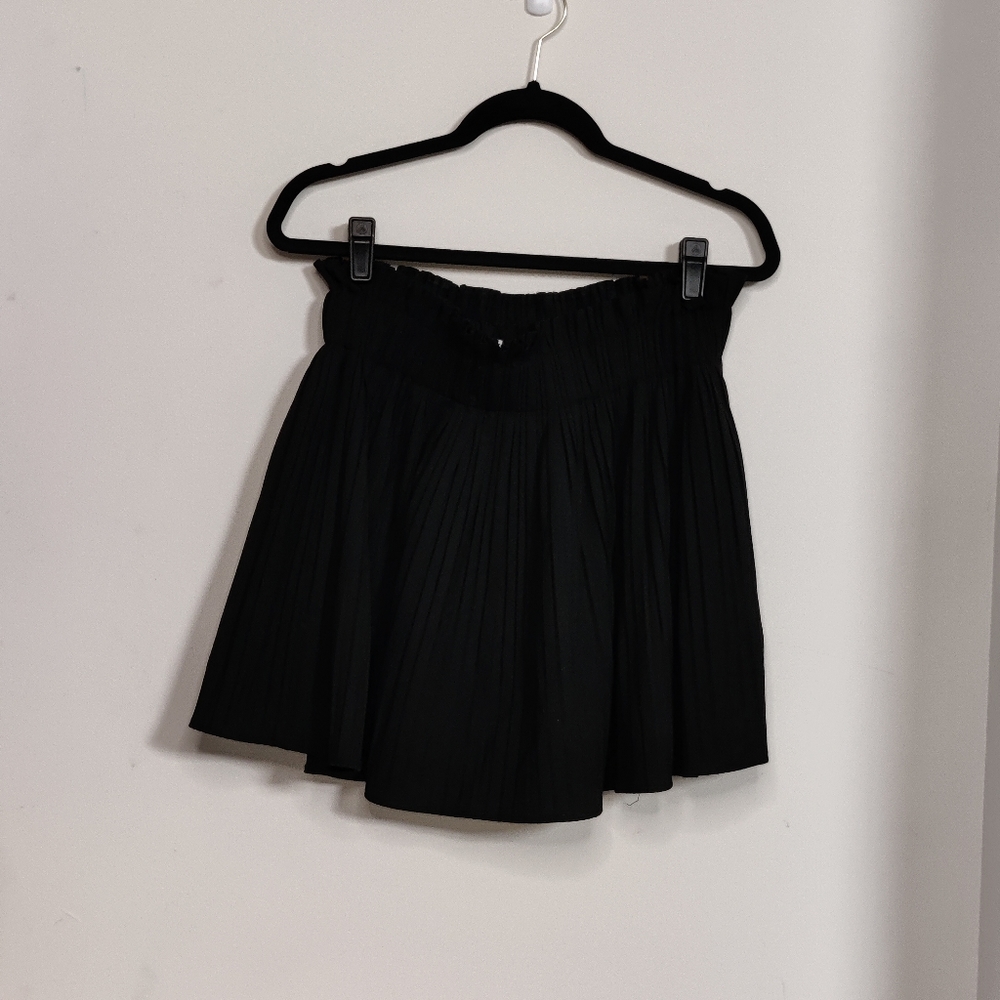 NWT ZARA Pleated Skort